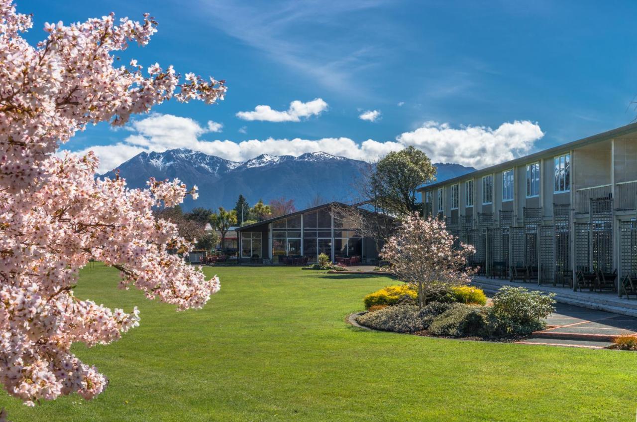 Distinction Te Anau Hotel & Villas Exterior photo